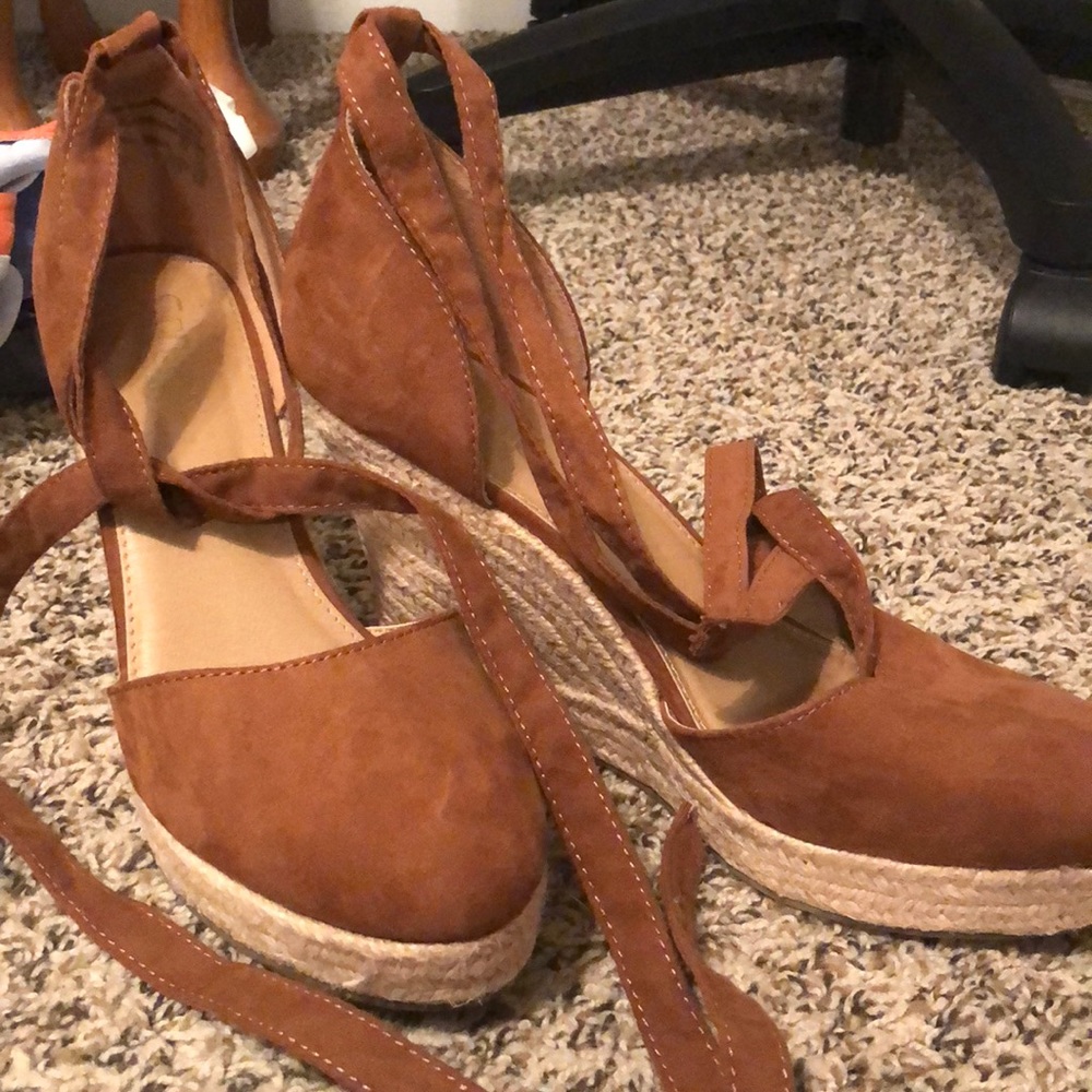 Brash sandals